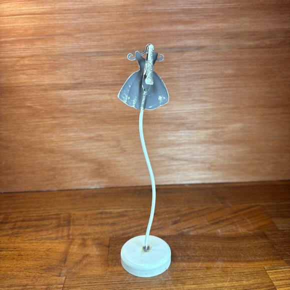 Retro Dress Photo Picture Memo Holder Cute Vintage Style 6.25” Tall - Picture 2 of 7